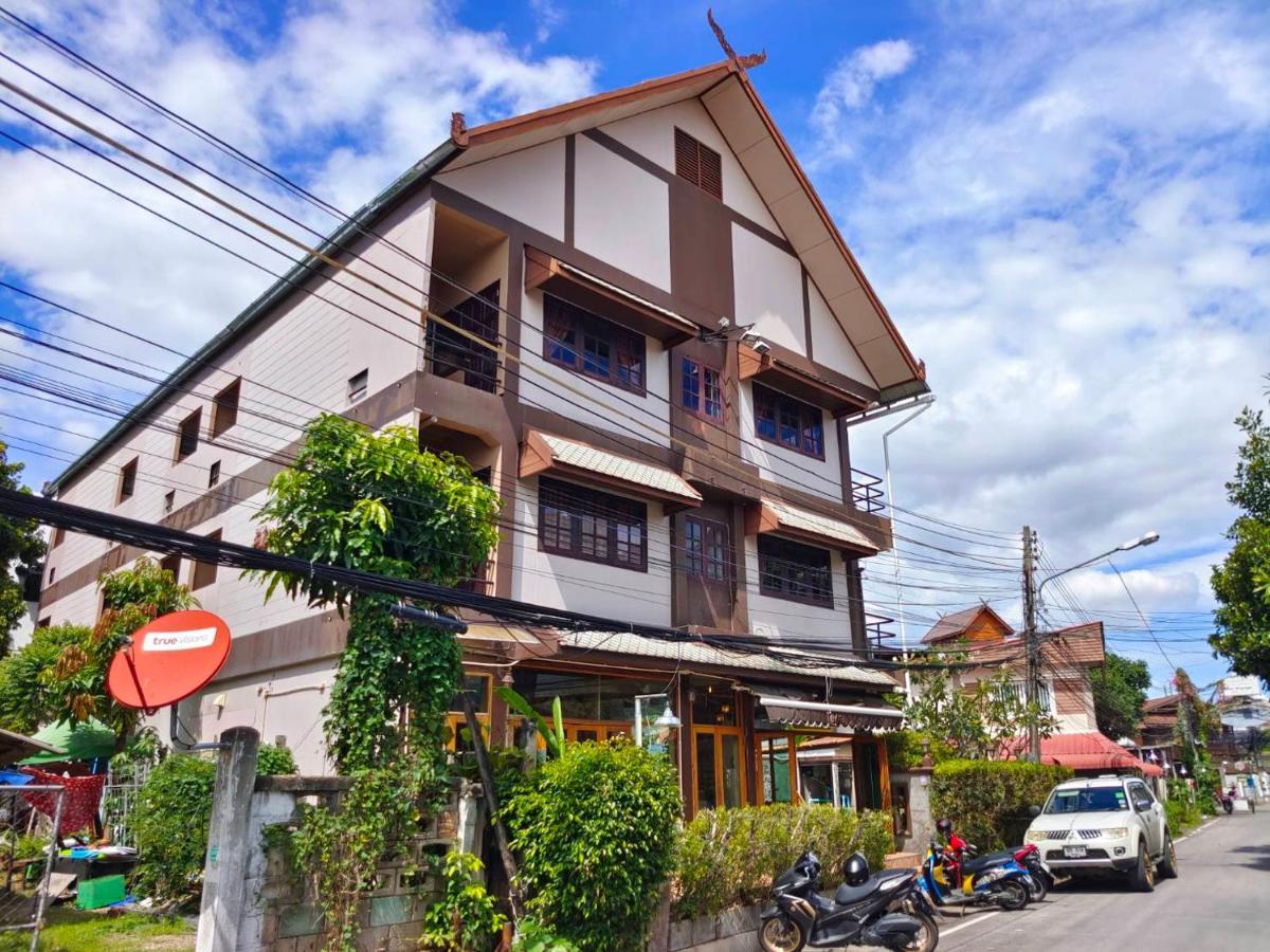 Wualai Boutique By Lanna Oriental Hotel Chiang Mai Buitenkant foto