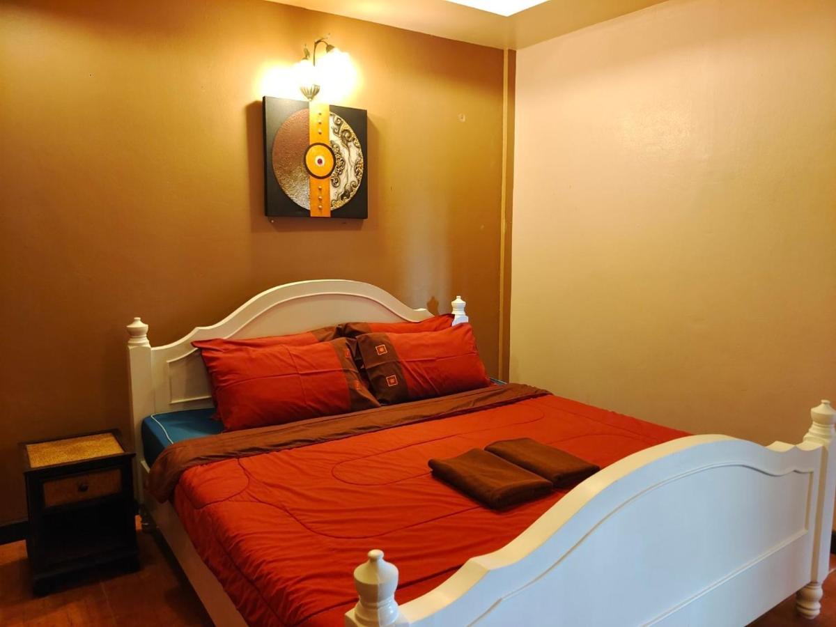 Wualai Boutique By Lanna Oriental Hotel Chiang Mai Buitenkant foto