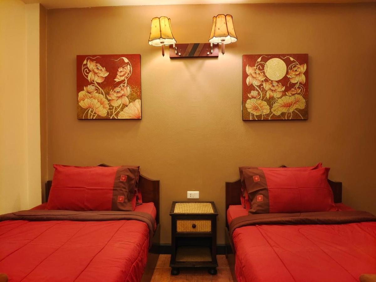 Wualai Boutique By Lanna Oriental Hotel Chiang Mai Buitenkant foto